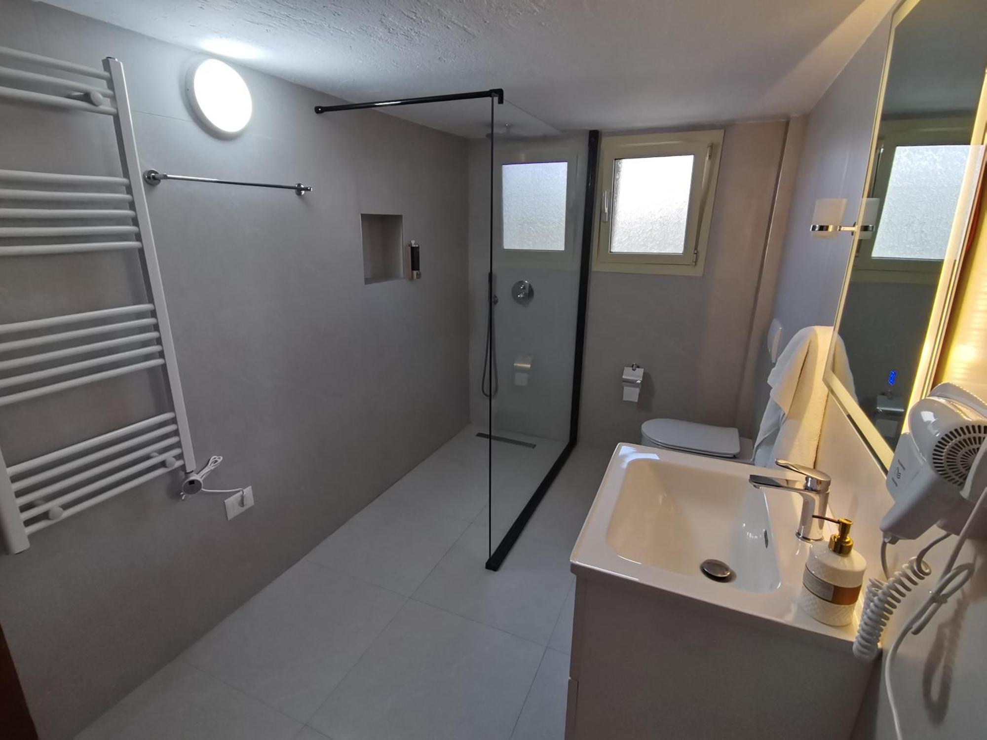 Leatis Apartment Дуррес Экстерьер фото