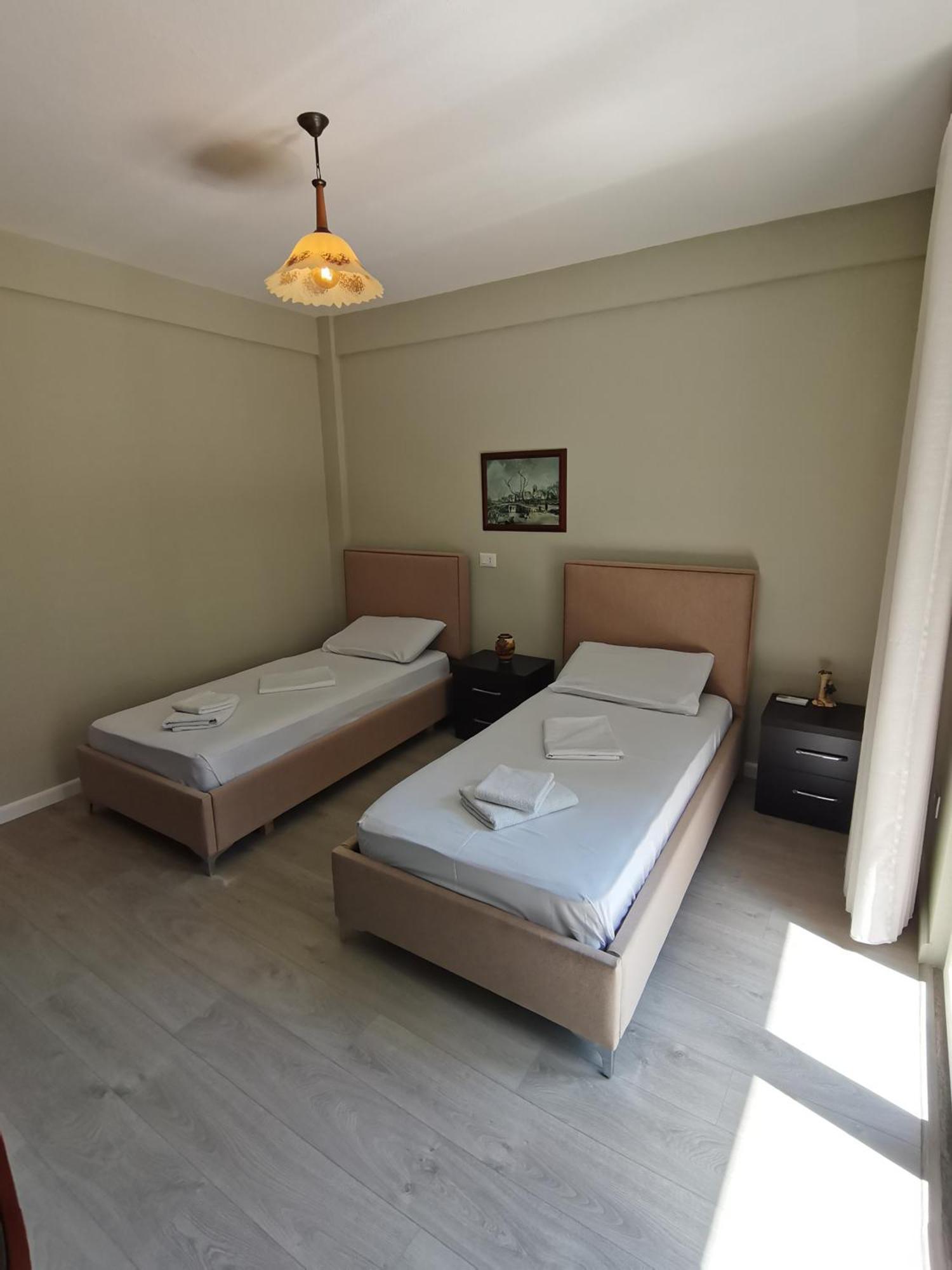 Leatis Apartment Дуррес Экстерьер фото