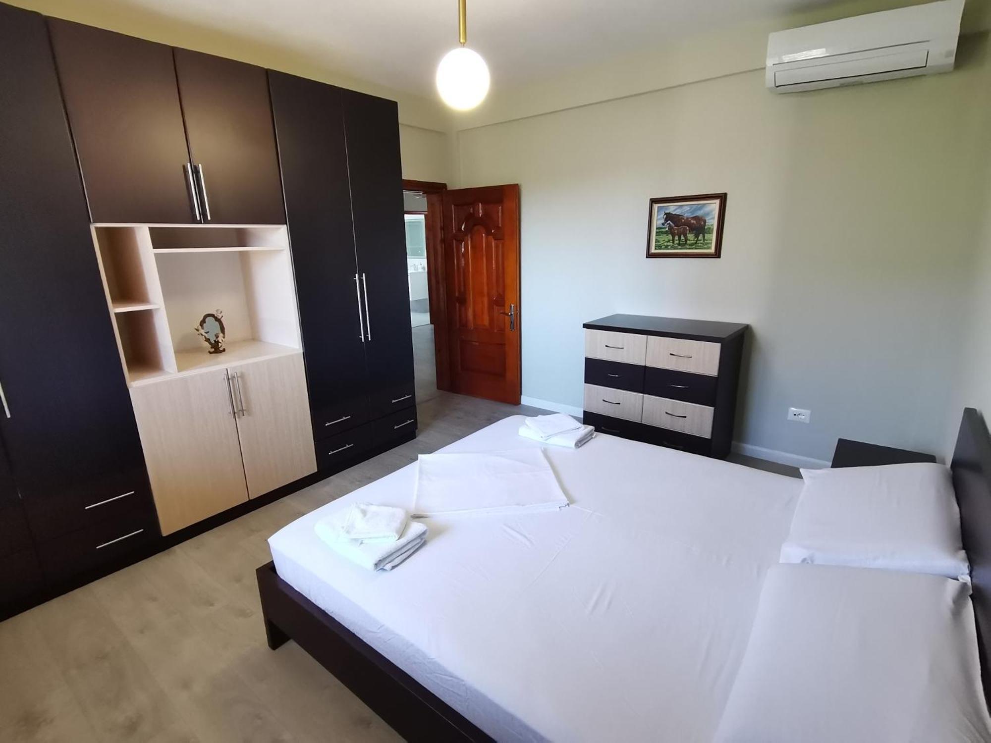 Leatis Apartment Дуррес Экстерьер фото