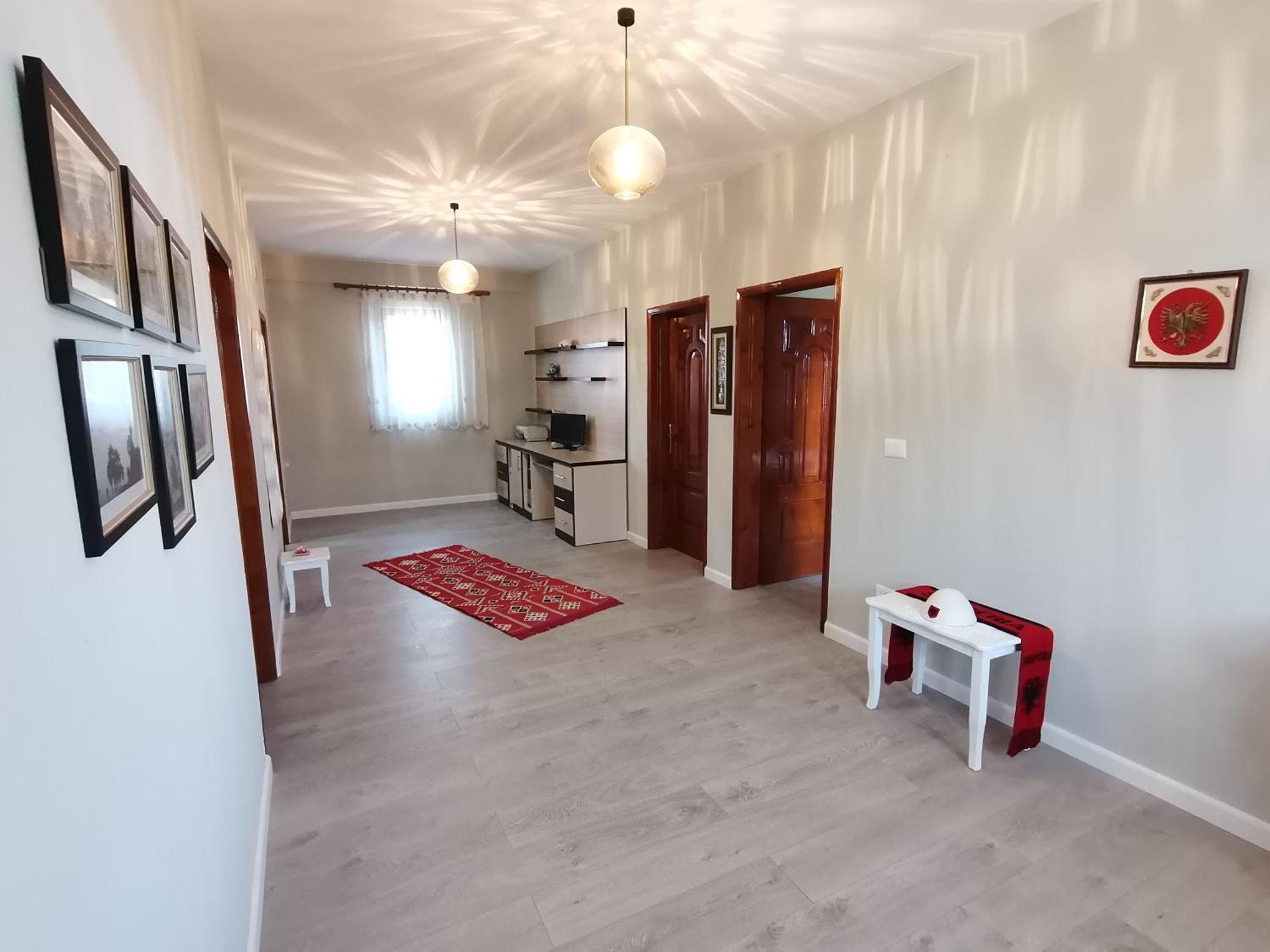 Leatis Apartment Дуррес Экстерьер фото