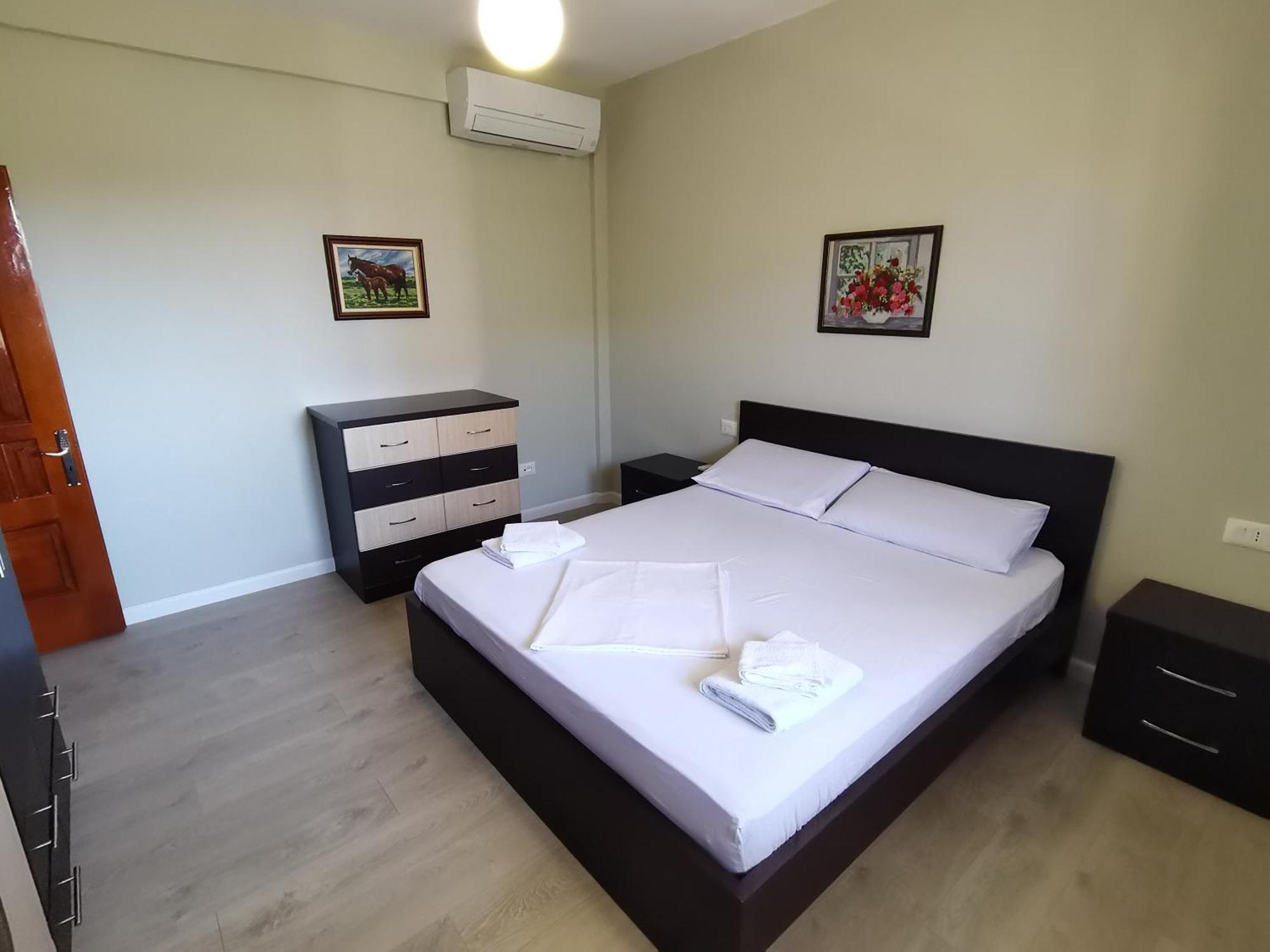 Leatis Apartment Дуррес Экстерьер фото